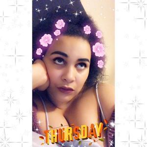 Meet your Posher, Kayla